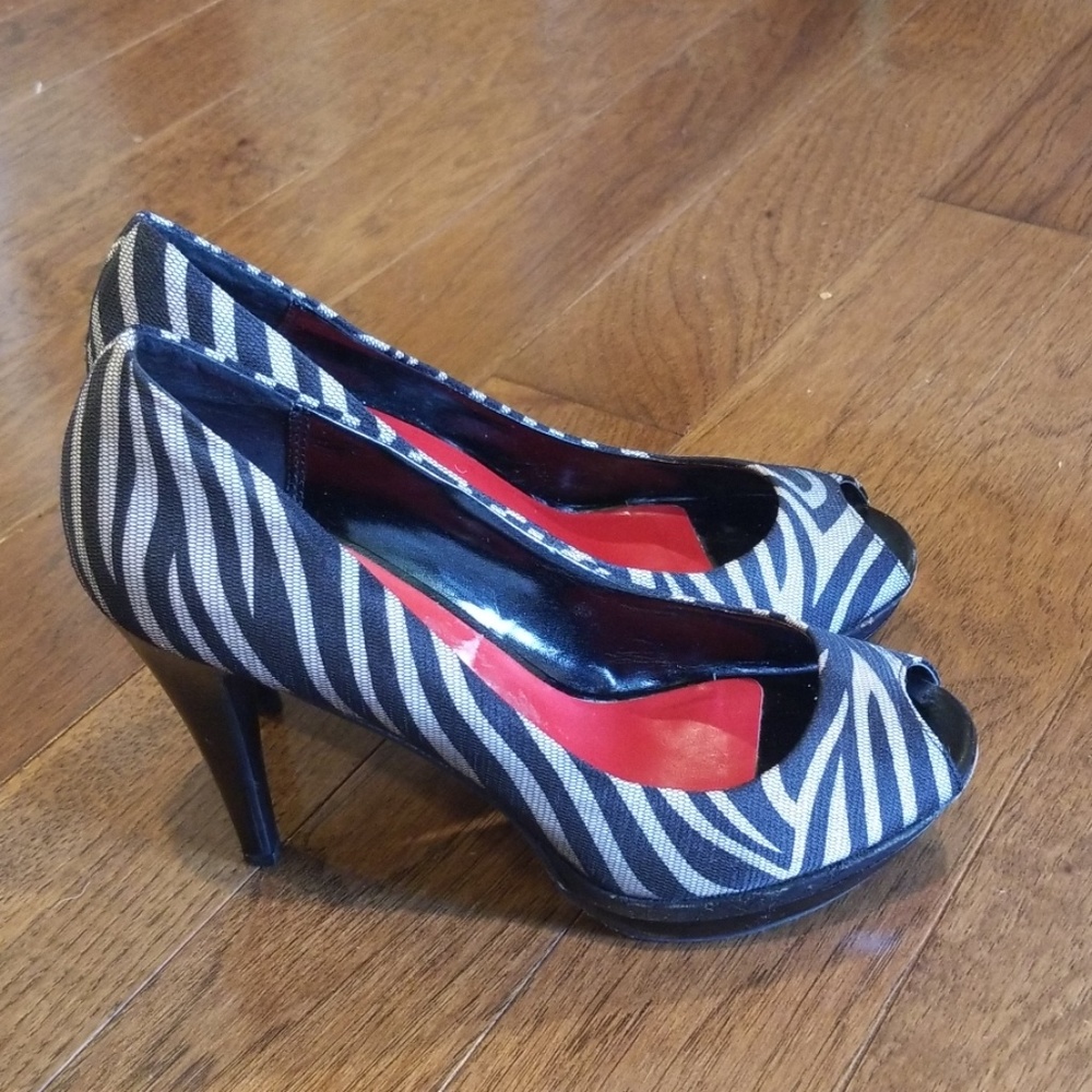 Moda Spana zebra pumps
